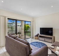 Resthaven in the heart of Shoal Bay - Accommodation Gold Coast