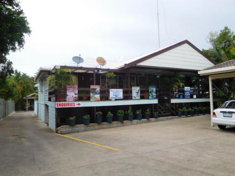 Holiday Apartment On The Esplanade - Accommodation Gold Coast 3