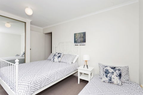 Sundowner Apartment 5 - Gold Coast 4U 3