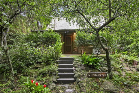 NUNGAROO COTTAGE - Gold Coast 4U 5