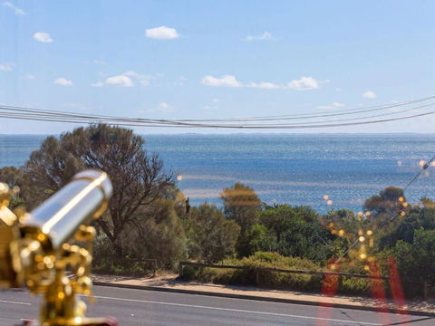 BEACH BELLE MORNINGTON - Accommodation Gold Coast 6