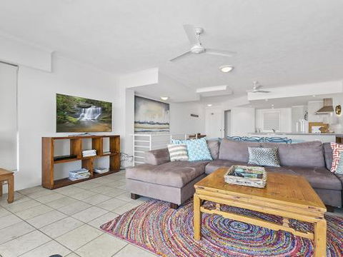 Peaceful Domani Sunshine Beach - Accommodation Gold Coast 2