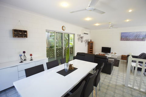 BrookeHaven - Accommodation Gold Coast 3