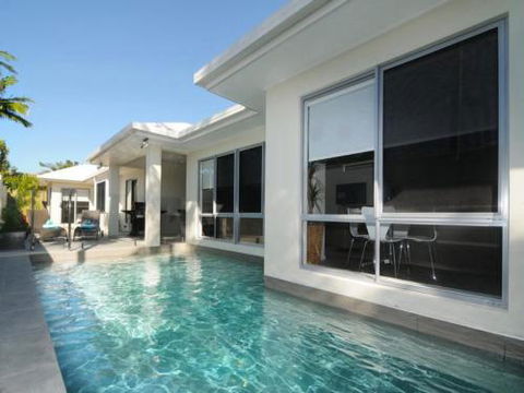 BEACH RETREAT At PALM COVE - Accommodation Gold Coast 6