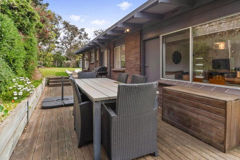 BADENOCH - Accommodation Gold Coast 6