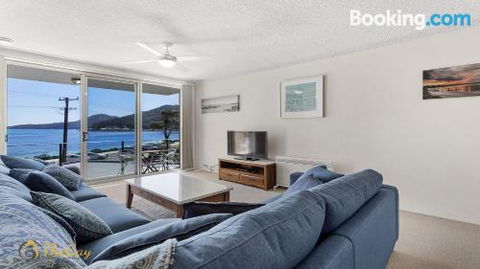 Bella Vista Unit 4 Shoal Bay - Accommodation Gold Coast 0