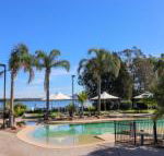 Bluewater Executive Villa in Raffertys Resort - Gold Coast 4U