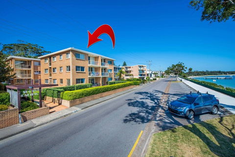 South Pacific Unit 2 / 13 15 Shoal Bay Road - Accommodation Gold Coast 0