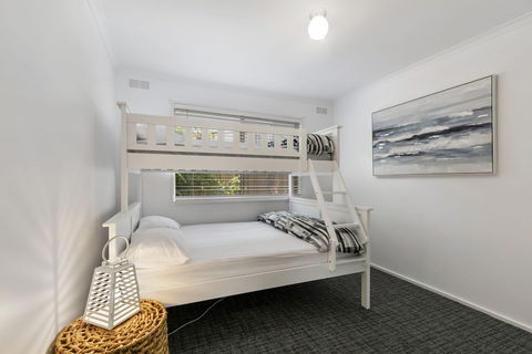 Beauty AND THE Peace - Inlet Side - Gold Coast 4U 5