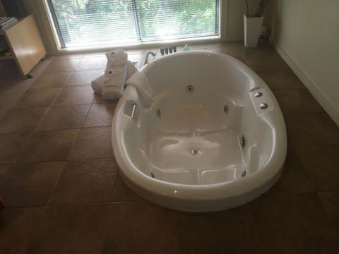 Romantic Cottage For 2Sunken Spa BathOtway Range - Accommodation Gold Coast 1