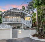 Gorgeous home 3 mins to Strand - Gold Coast 4U