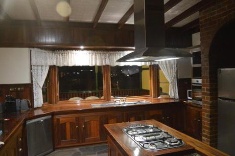 Gargoyle Lodge - 1 Gold Coast 2