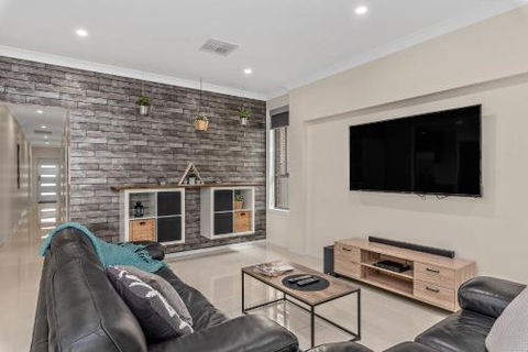 La Sienna - Accommodation Gold Coast 3