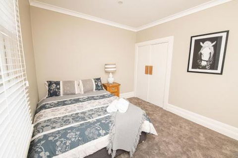 Heritage Bowen Terrace ?3 Bed 2 Bath Walk To CBD - Gold Coast 4U 2