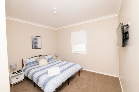Kinross On Cox Sweet Neat & Simple + Wifi - Gold Coast 4U 6