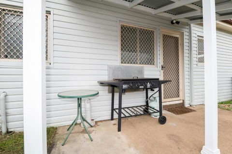 Kinross On Cox Sweet Neat & Simple + Wifi - Gold Coast 4U 2