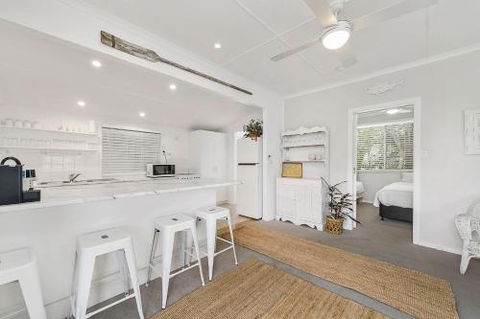 Frangipani Cottage - Accommodation Gold Coast 6