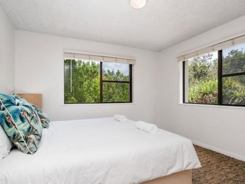 EAST COAST ESCAPES Byron Beachfront - Accommodation Gold Coast 0
