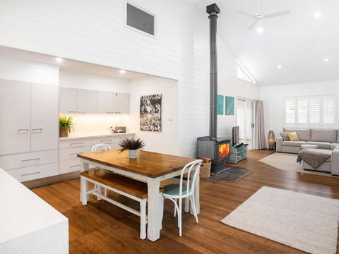 3 Macleay St. Narrawallee - Gold Coast 4U 6