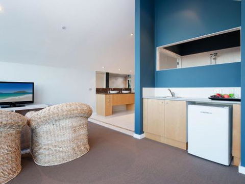 Venabu On Garuwa 20 Garuwa Street Spectacular House With Fabulous Views - Accommodation Gold Coast 0