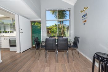 The Pines 8 Shoal Bay - Accommodation Gold Coast 2
