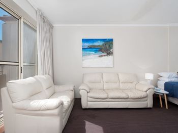 Whitesands Unit 213 Shoal Bay Road - Accommodation Gold Coast 5