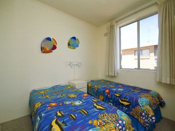 Shoal Towers Unit 6 / 11 Shoal Bay Road - Accommodation Gold Coast 4
