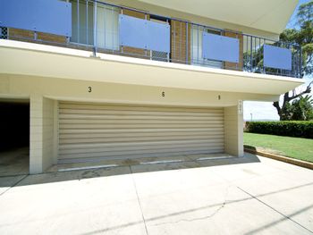 Shoal Towers Unit 6 / 11 Shoal Bay Road - Accommodation Gold Coast 1