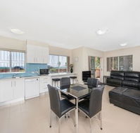 Bel Mare Unit 1 / 1 Shoal Bay Road - Accommodation Gold Coast