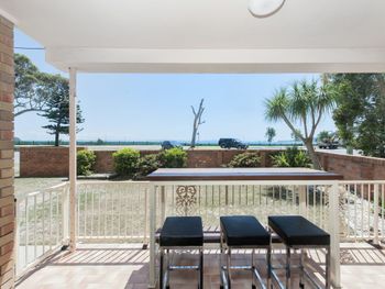 Bel Mare Unit 1 / 1 Shoal Bay Road - Accommodation Gold Coast 6