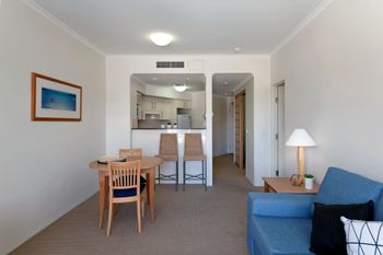 Barrington 709 / 35 45 Shoal Bay Road - Accommodation Gold Coast 2