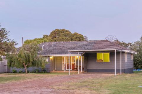 Swell Shack - Gold Coast 4U 0