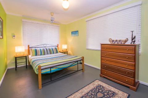 Swell Shack - Gold Coast 4U 5