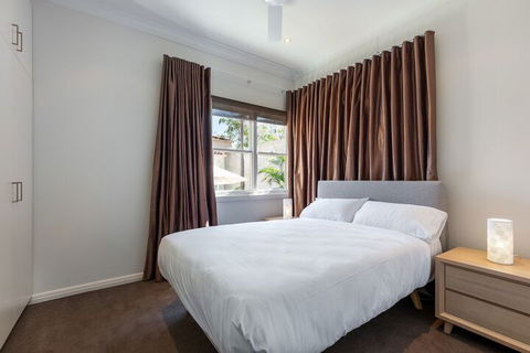 Kensington 4 Bedroom House 89 BROM - Accommodation Gold Coast 2