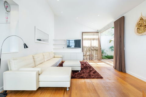 Kensington 4 Bedroom House 89 BROM - Accommodation Gold Coast 3