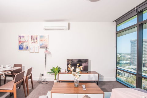 Luxury 2bed2bath APT @opaltower +view - Gold Coast 4U 3