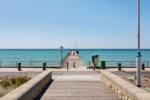 DROMANA Walk To Beach & Shops. Table Tennis + Netflix - Gold Coast 4U 4