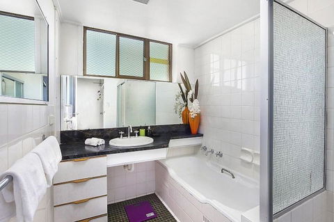 Fountain Court 21 18 Lord Street - Gold Coast 4U 3