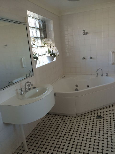 Tumut Valley Motel - Accommodation Gold Coast 3