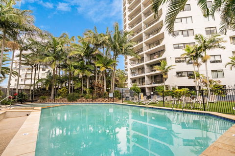 Horizons Holiday Apartments - Accommodation Gold Coast 2