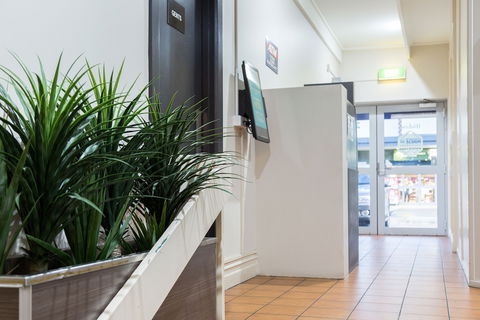 Federal Hotel - Accommodation Gold Coast 0