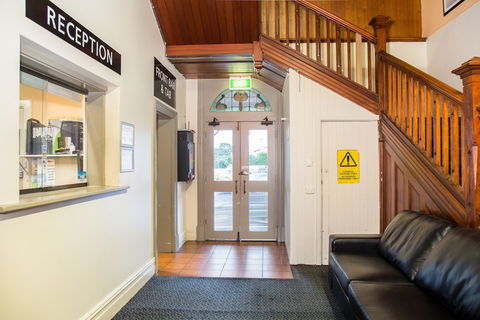 Federal Hotel - Accommodation Gold Coast 1