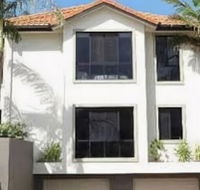 Mermaid Beachside B  B - Gold Coast 4U