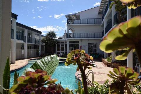 West Beach Lagoon 212 - Gorgeously Decorated - Accommodation Gold Coast 3