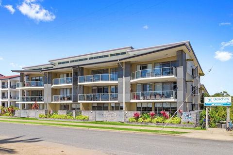 Beaches On Lammermoor Apartments - Accommodation Gold Coast 1