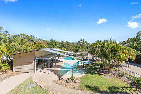 Beaches On Lammermoor Apartments - Accommodation Gold Coast 4