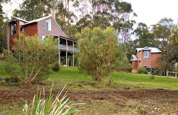 Karma Chalets - Accommodation Gold Coast 1