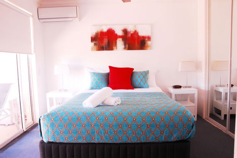 Montego Sands Resort - Gold Coast 4U 6