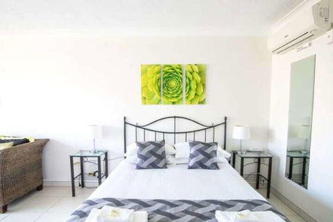 Bay Of Palms - Accommodation Gold Coast 1