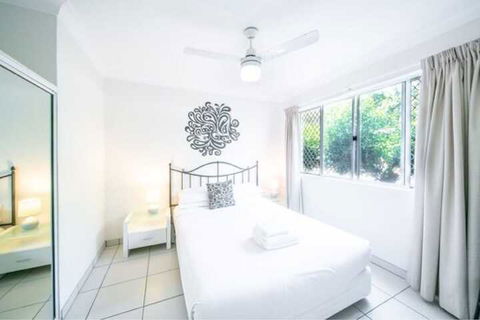 Bay Of Palms - Accommodation Gold Coast 5